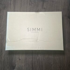 Summi London silver mirror clear heels. Size EU 39 US 8. Never worn.